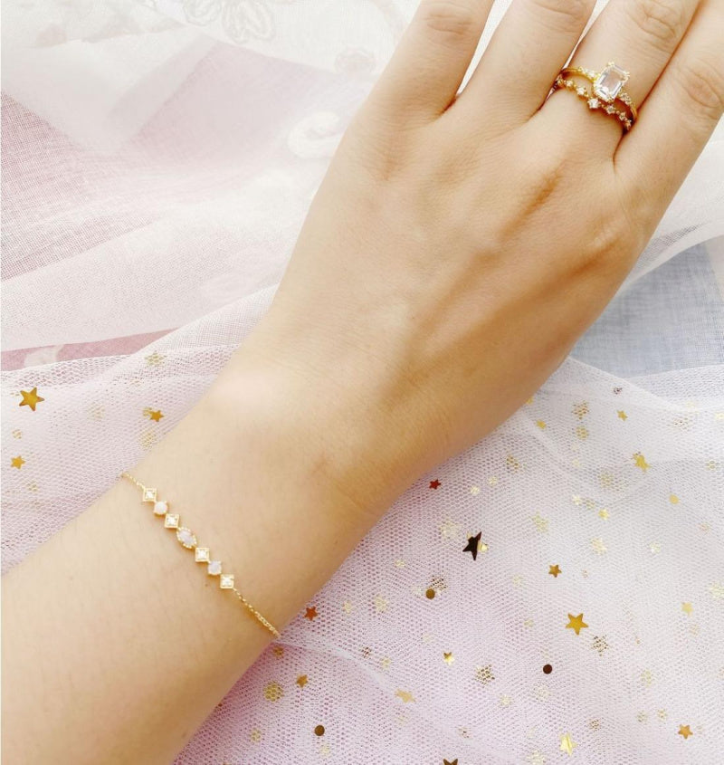 Geometric Rhombus Bracelet Women's Elegant Retro Artistic