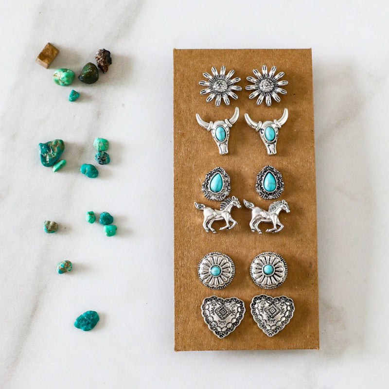 Western Cowboy Style Turquoise Earrings Vintage Ethnic Style Turquoise Flower Bull Head Horse Heart Carved Stud Earrings for Women