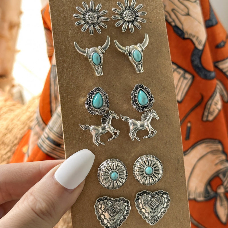 Western Cowboy Style Turquoise Earrings Vintage Ethnic Style Turquoise Flower Bull Head Horse Heart Carved Stud Earrings for Women