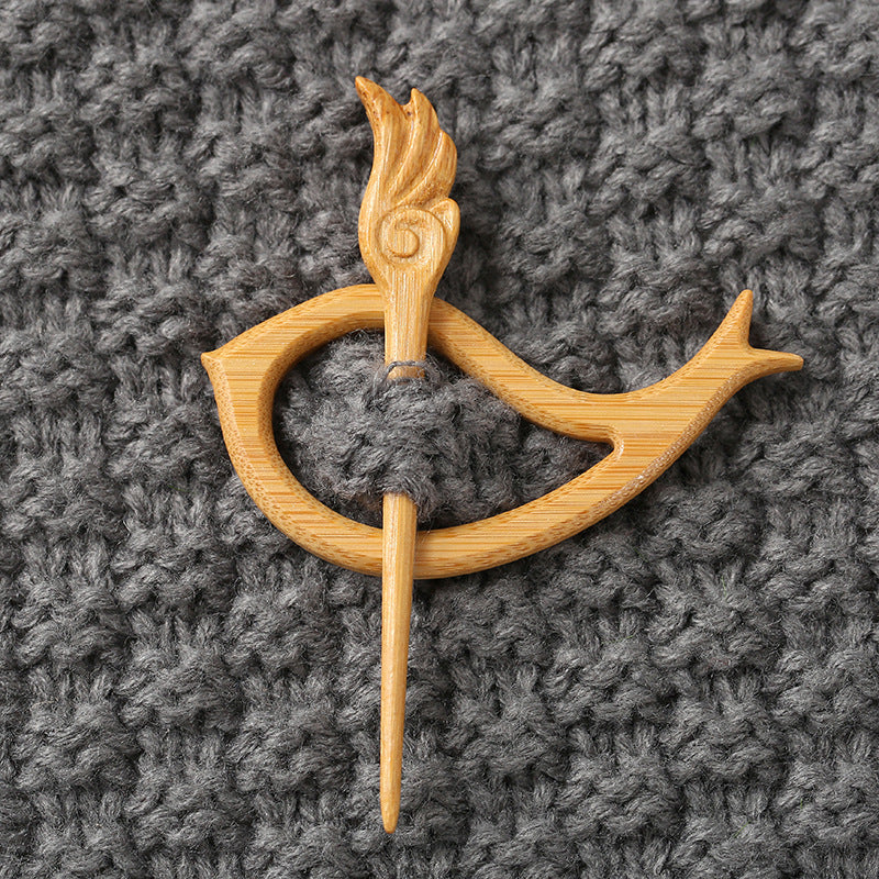 Brooch pin with wooden animal pattern Wooden Animal Brooch Gift