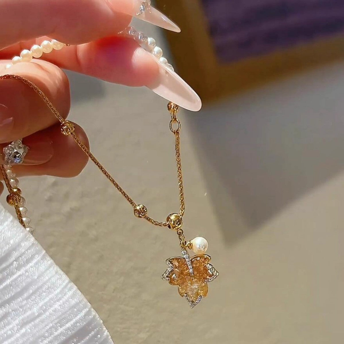 Maple Leaf Pendant Necklace Fashion Necklace