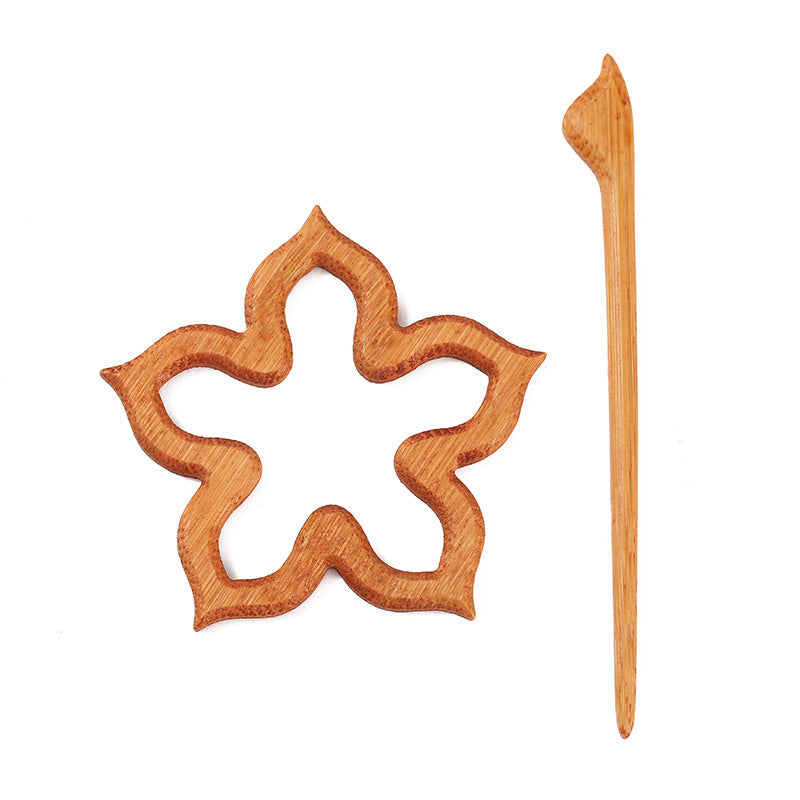 Brooch pin with wooden animal pattern Wooden Animal Brooch Gift