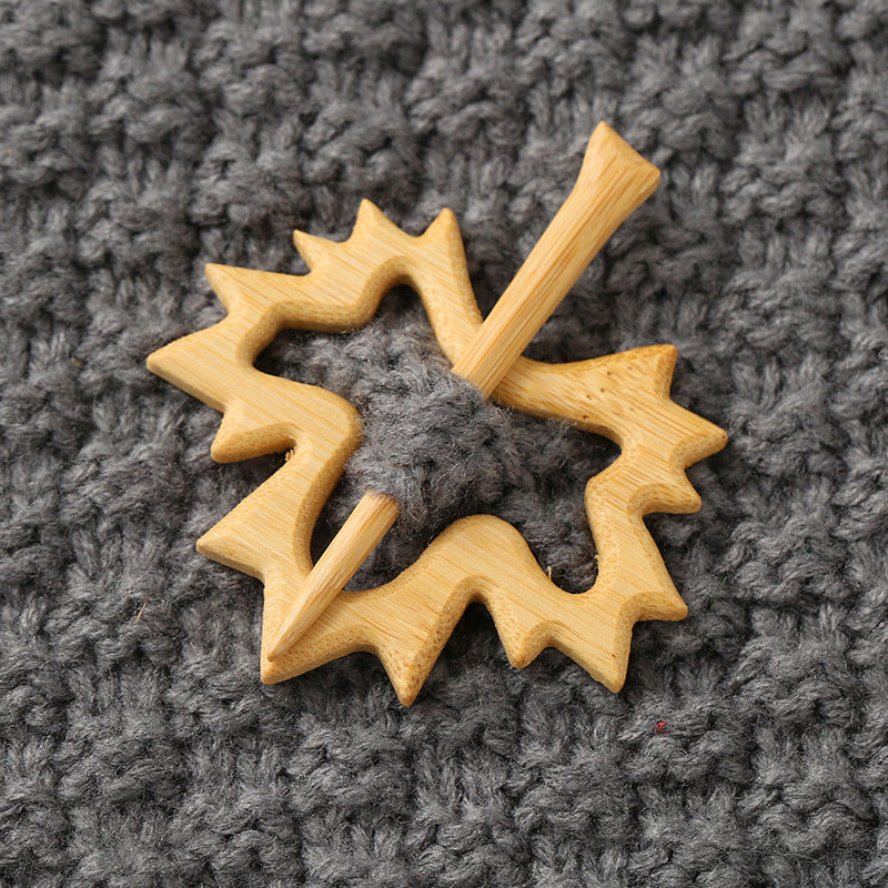 Brooch pin with wooden animal pattern Wooden Animal Brooch Gift