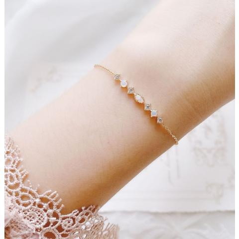 Geometric Rhombus Bracelet Women's Elegant Retro Artistic