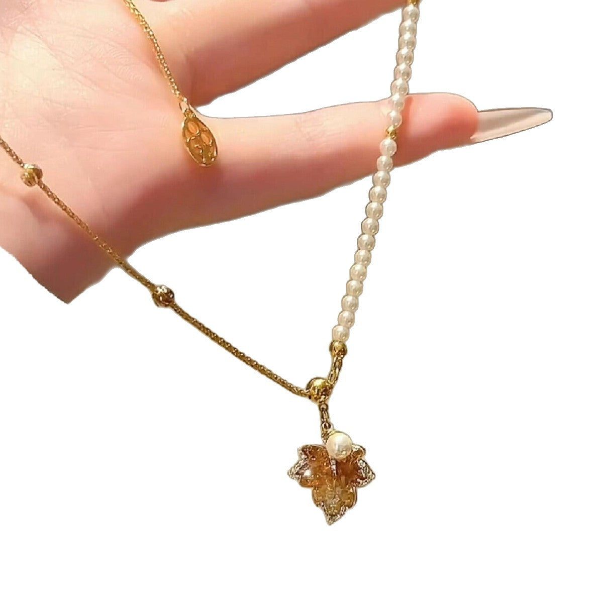 Maple Leaf Pendant Necklace Fashion Necklace