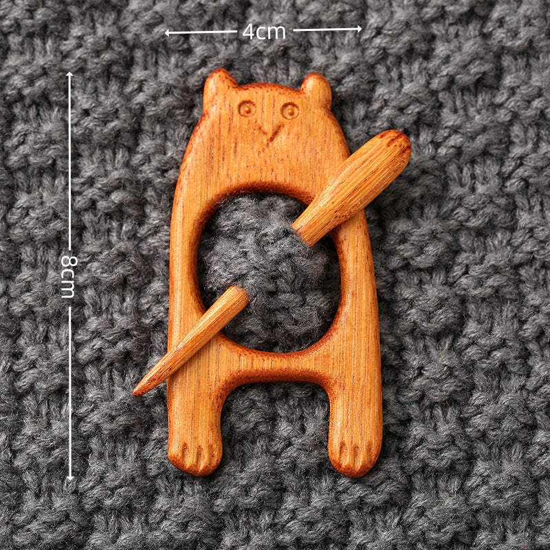 Brooch pin with wooden animal pattern Wooden Animal Brooch Gift