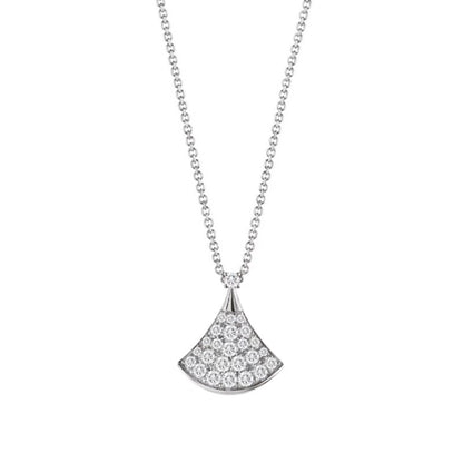 Natural mother-of-pearl dress necklace with high-end fan-shaped pendant and collarbone chain