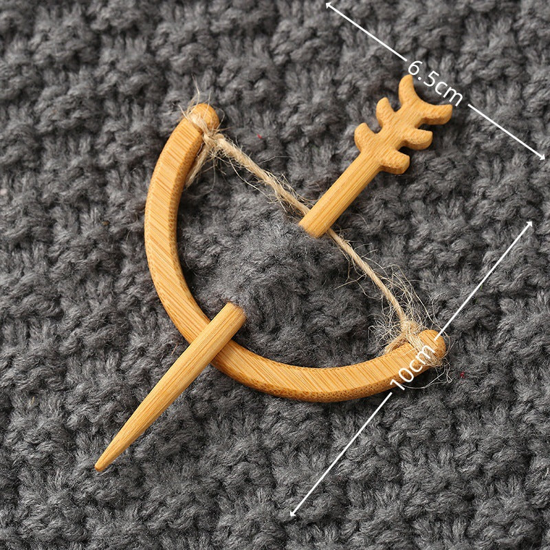 Brooch pin with wooden animal pattern Wooden Animal Brooch Gift