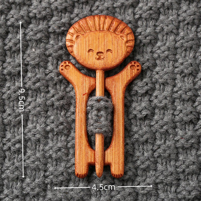 Brooch pin with wooden animal pattern Wooden Animal Brooch Gift