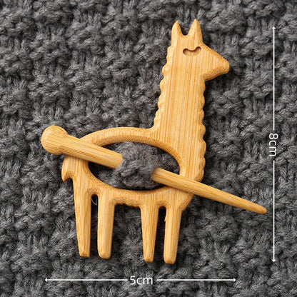 Brooch pin with wooden animal pattern Wooden Animal Brooch Gift