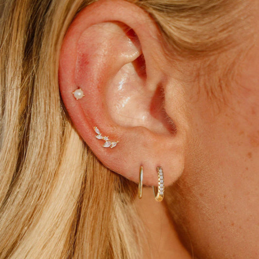 Elegant artificial stud earrings are summer gifts