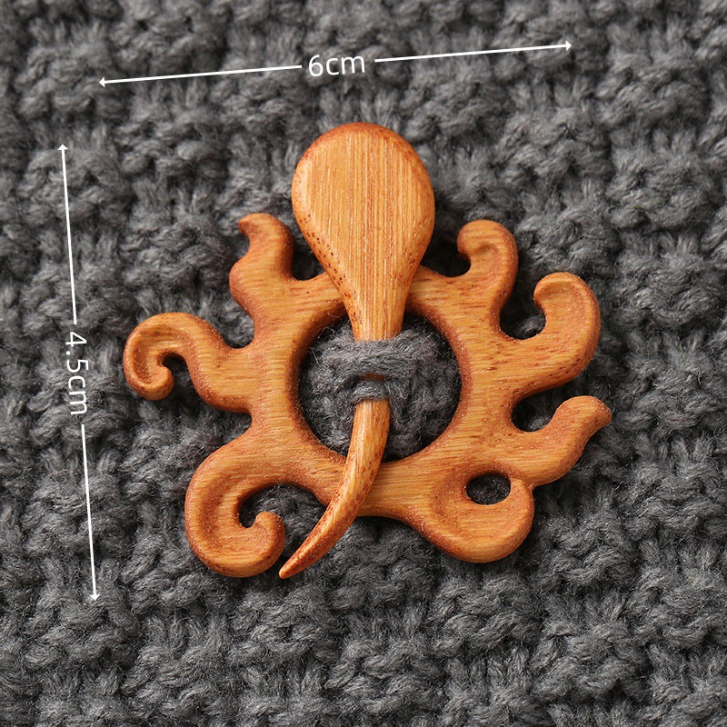 Brooch pin with wooden animal pattern Wooden Animal Brooch Gift