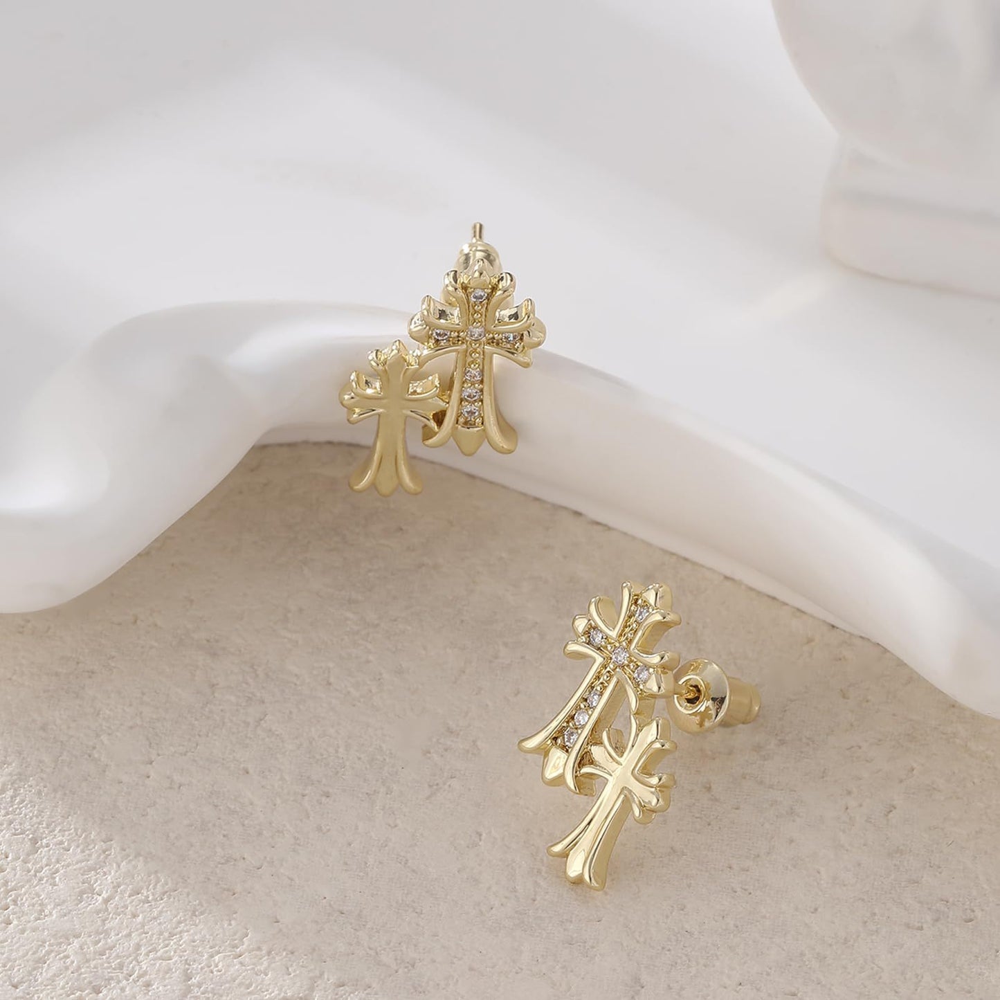 Double cross stud earrings for women and men, fashionable party, personalized style, and outdoor gifts