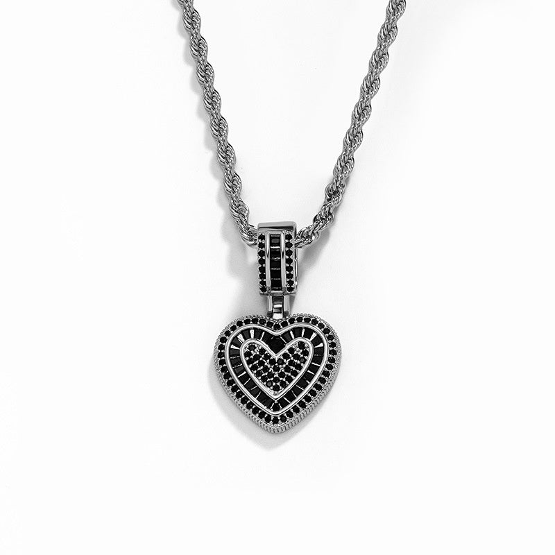 European and American Niche Gold-Plated Heart Collarbone Chain Metal Hip-Hop Accessories Sweater Chain Women Pendant Necklace Jewelry Wholesale