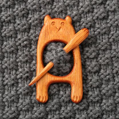 Brooch pin with wooden animal pattern Wooden Animal Brooch Gift