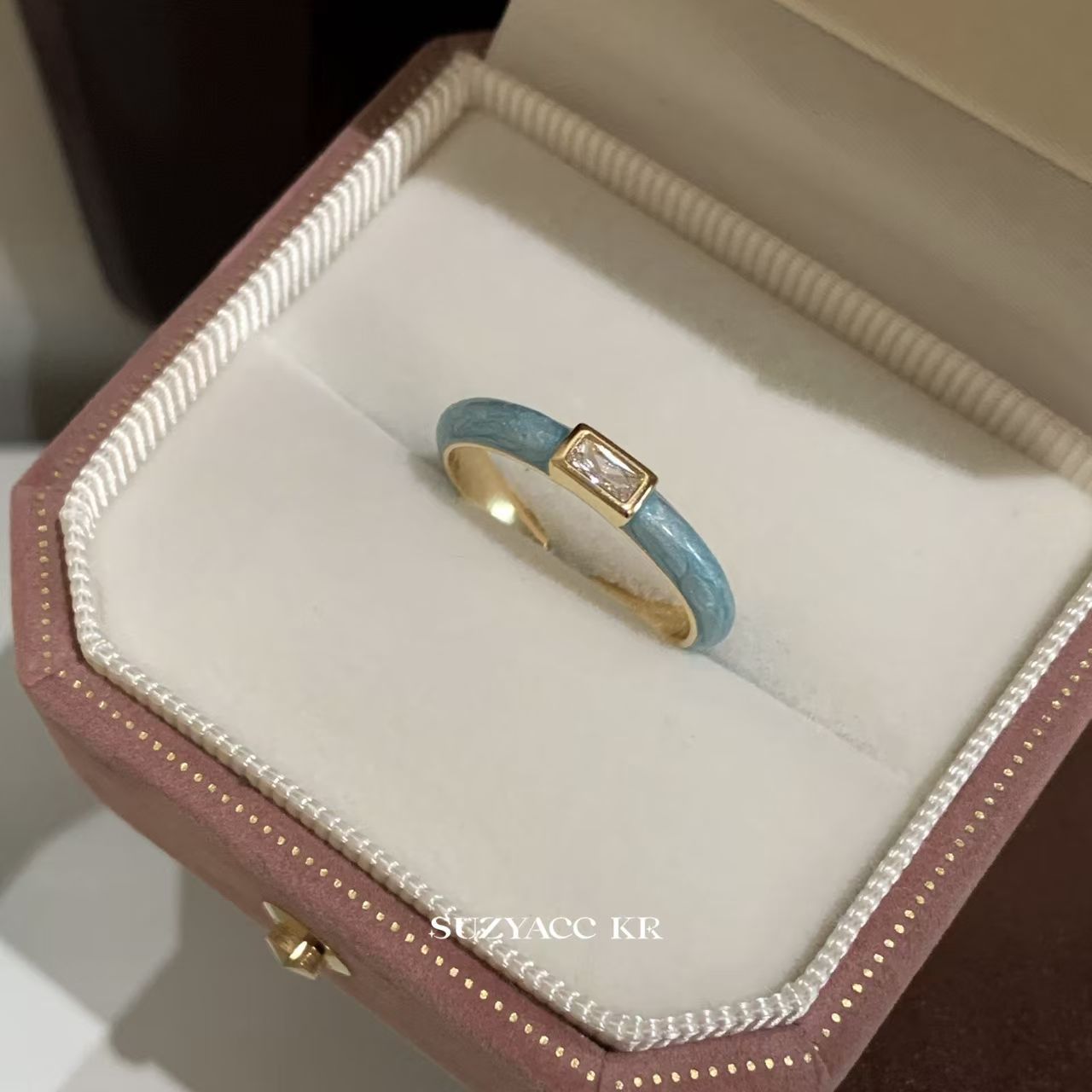 Vintage Jewelry French Retro Exquisite Niche Light Luxury Palace Style High-end Olive Green New Open Ring for Women