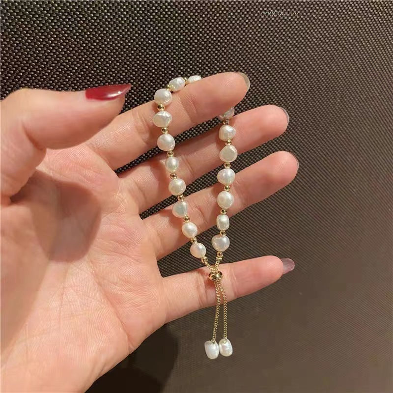 French Retro Baroque Irregular Pearl Pull Chain Bracelet for Women, Light Luxury High-end Niche Design, Fashionable and Versatile