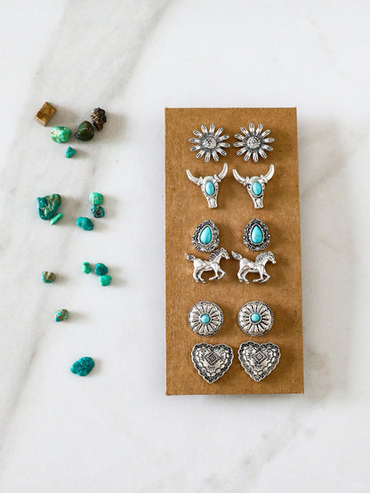 Western Cowboy Style Turquoise Earrings Vintage Ethnic Style Turquoise Flower Bull Head Horse Heart Carved Stud Earrings for Women