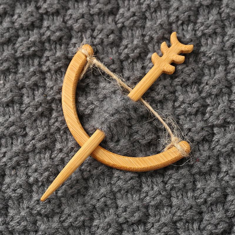 Brooch pin with wooden animal pattern Wooden Animal Brooch Gift