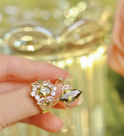 Vintage Jewelry French Retro Exquisite Niche Light Luxury Palace Style High-end Olive Green New Open Ring for Women