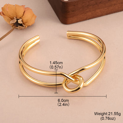 Vintage Hollow Metal Bracelet Medieval Style Personality Women's Bracelet Fashion Geometric Vintage Gold-Plated Versatile Simple Bracelet