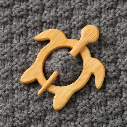 Brooch pin with wooden animal pattern Wooden Animal Brooch Gift