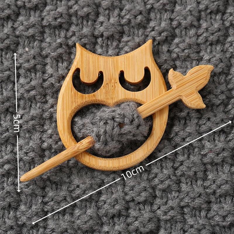 Brooch pin with wooden animal pattern Wooden Animal Brooch Gift