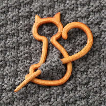 Brooch pin with wooden animal pattern Wooden Animal Brooch Gift