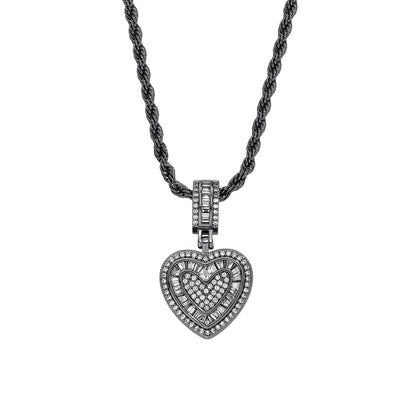 European and American Niche Gold-Plated Heart Collarbone Chain Metal Hip-Hop Accessories Sweater Chain Women Pendant Necklace Jewelry Wholesale