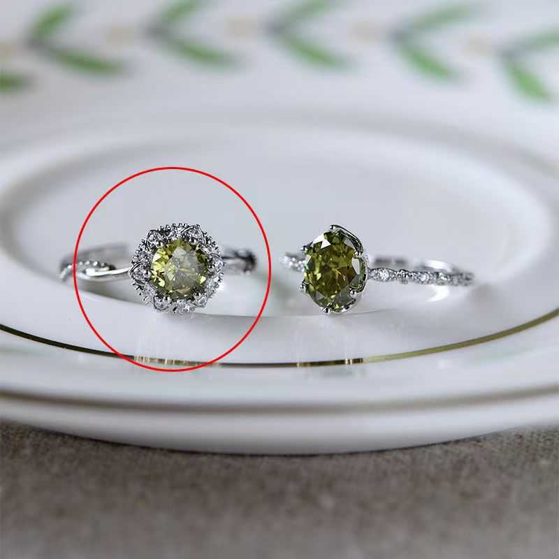 Vintage Jewelry French Retro Exquisite Niche Light Luxury Palace Style High-end Olive Green New Open Ring for Women