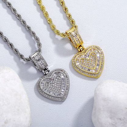 European and American Niche Gold-Plated Heart Collarbone Chain Metal Hip-Hop Accessories Sweater Chain Women Pendant Necklace Jewelry Wholesale