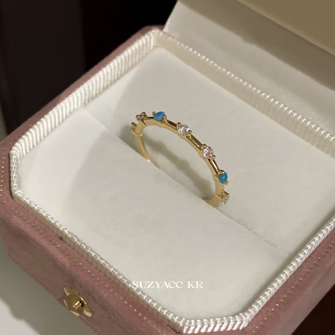 Vintage Jewelry French Retro Exquisite Niche Light Luxury Palace Style High-end Olive Green New Open Ring for Women